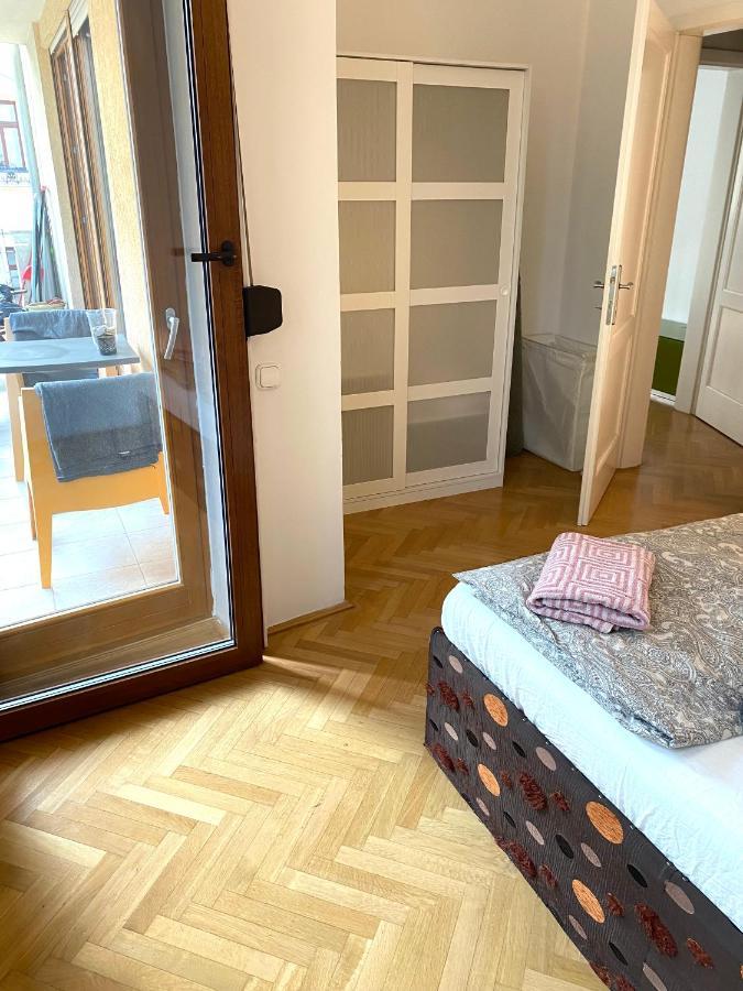 Budapest Heart By Gozsdu Apartment Bagian luar foto